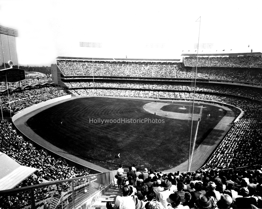 WM Dodger stadium 1964.jpg